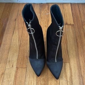Cape Robbin Black Heeled Boots